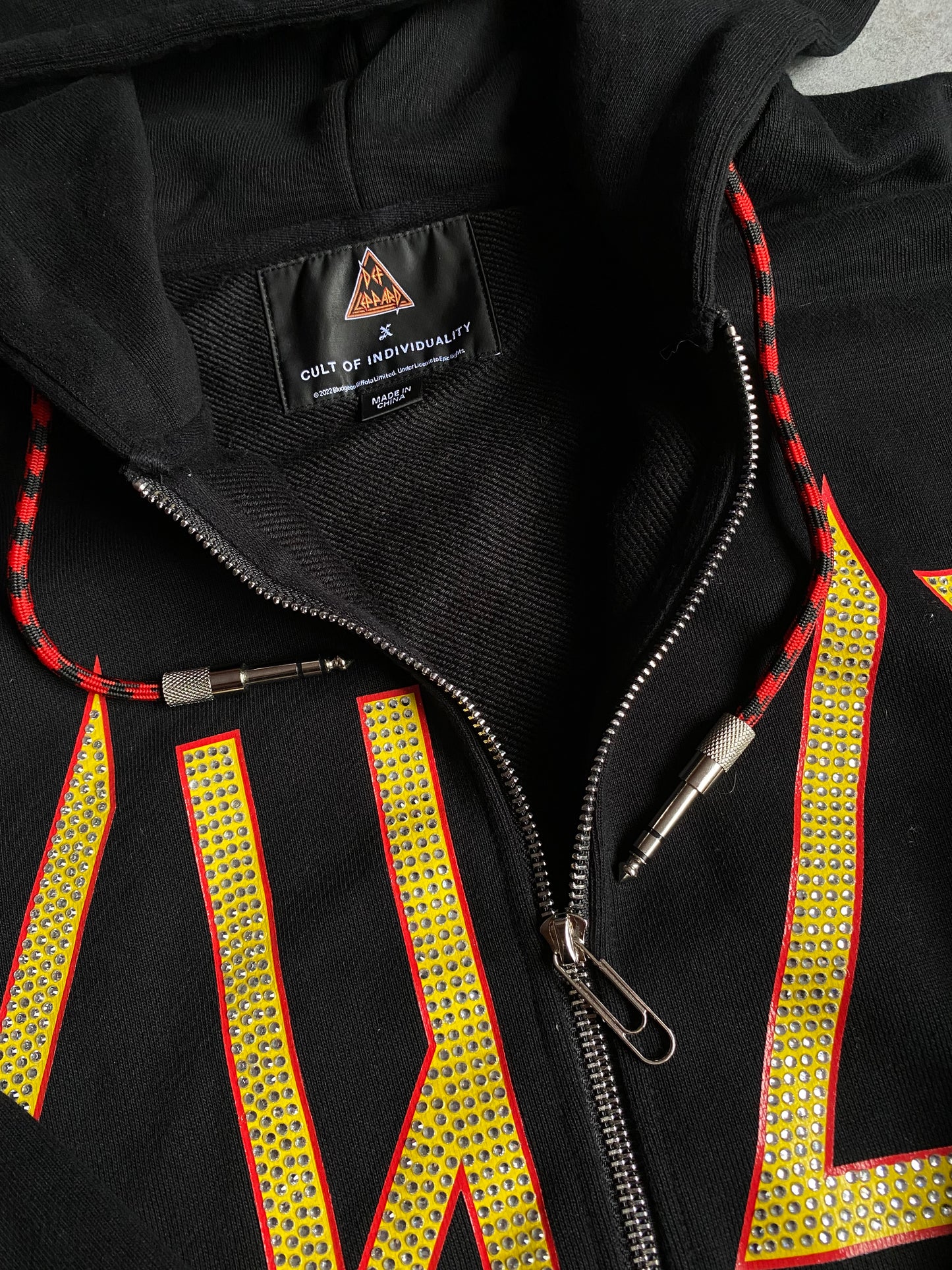 CULT OF INDIVIDUALITY x DEF LEPPARD RHINESTONES HEAVYWEIGHT ZIP HOODIE 💫