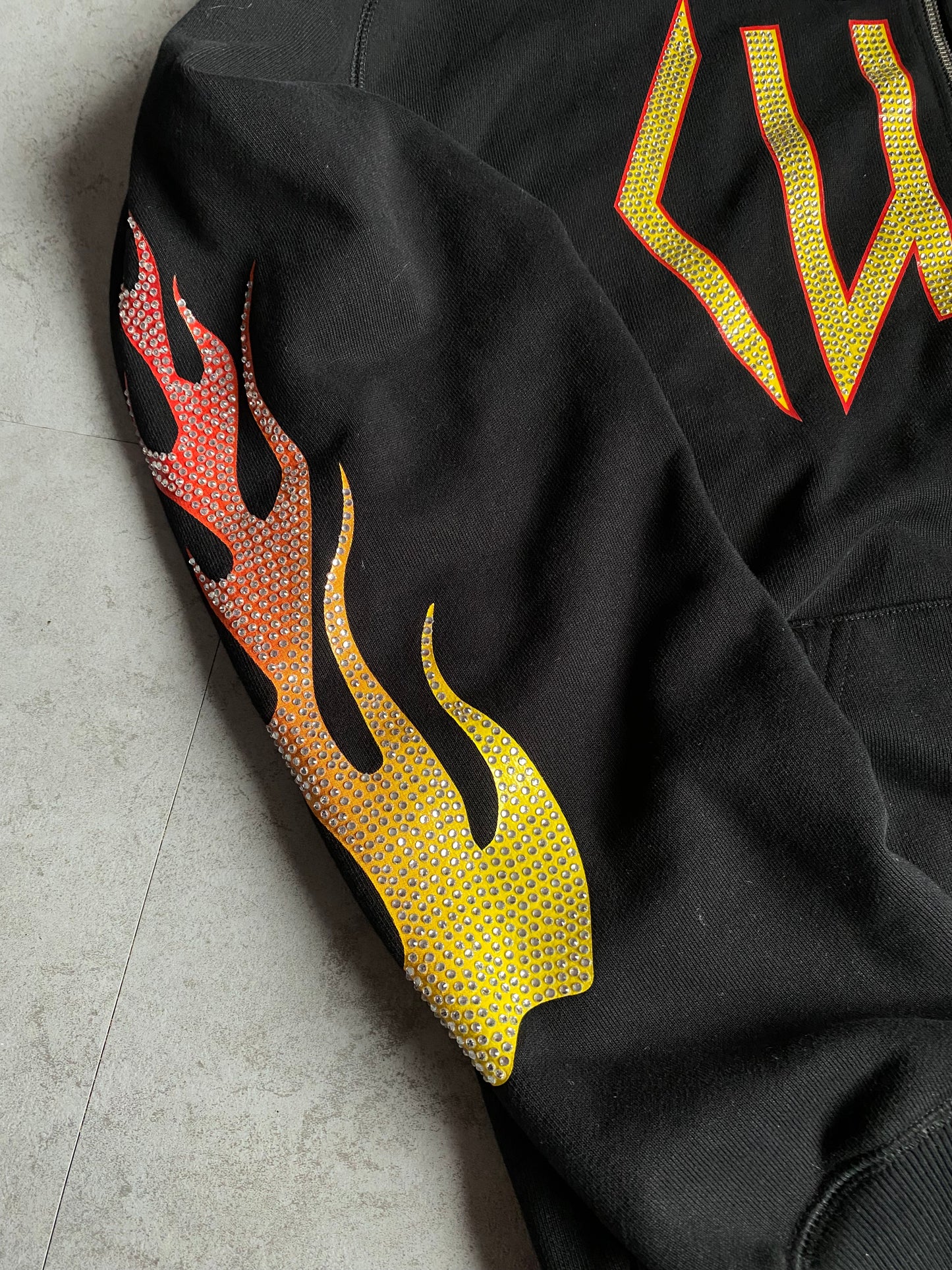 CULT OF INDIVIDUALITY x DEF LEPPARD RHINESTONES HEAVYWEIGHT ZIP HOODIE 💫