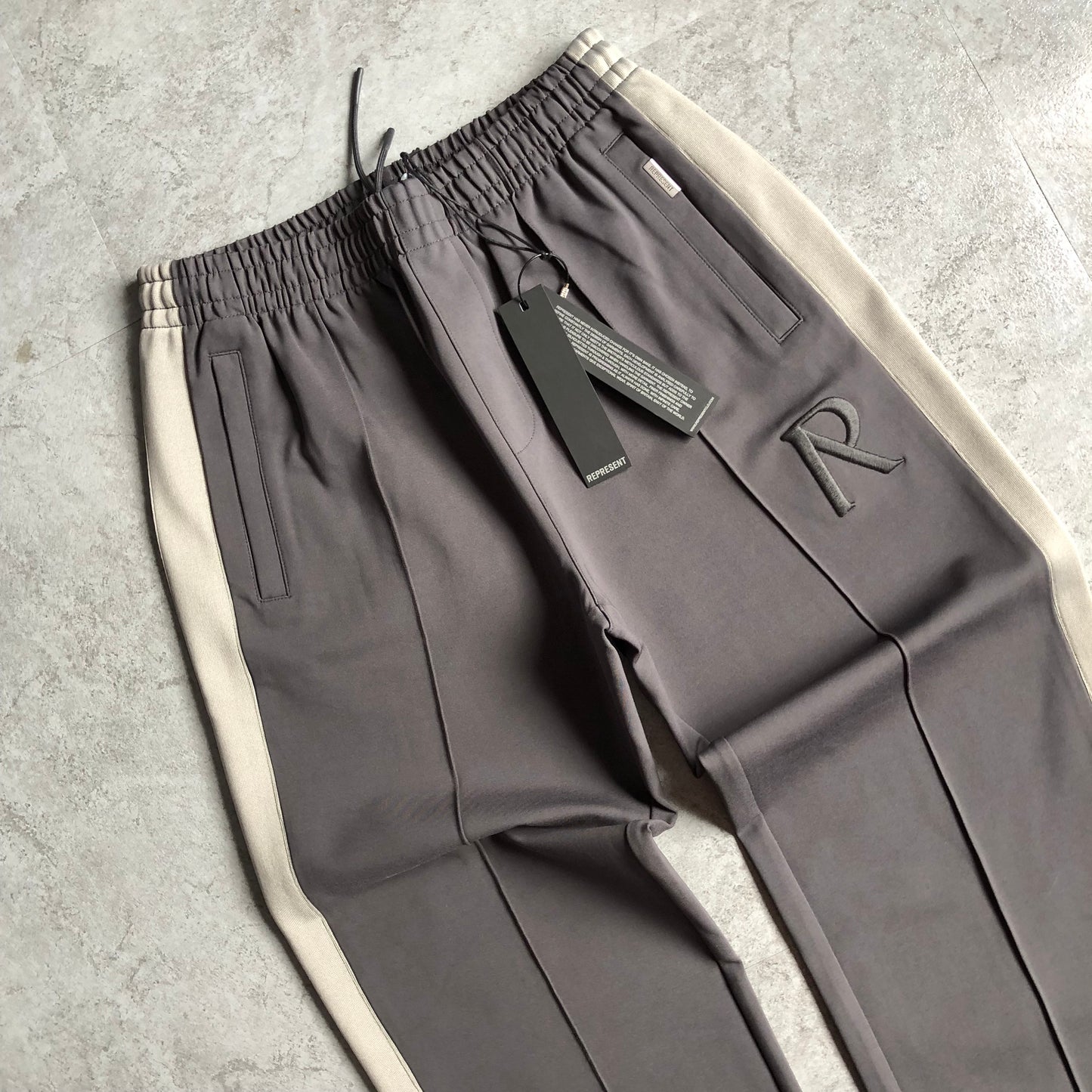 REPRESENT INITIAL TRACK PANTS🔥
