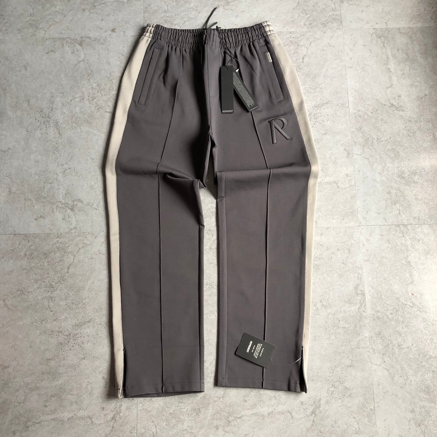 REPRESENT INITIAL TRACK PANTS🔥