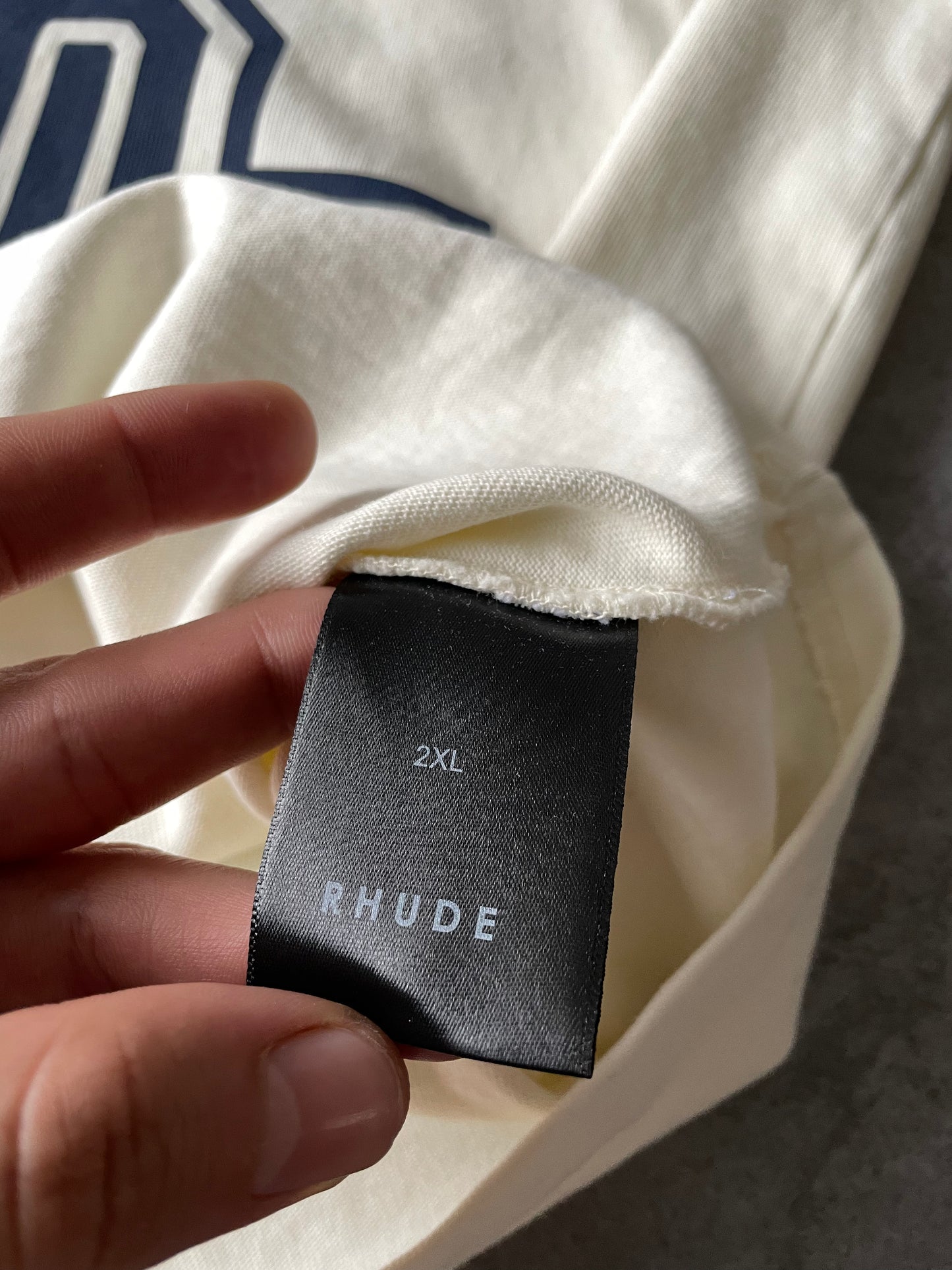 RHUDE COLLEGIATE CREST TEE💫