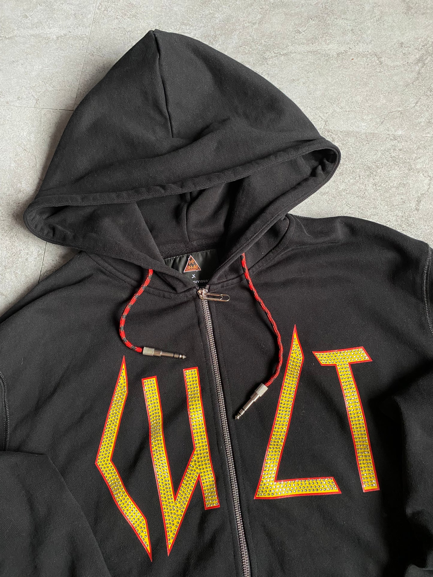 CULT OF INDIVIDUALITY x DEF LEPPARD RHINESTONES HEAVYWEIGHT ZIP HOODIE 💫